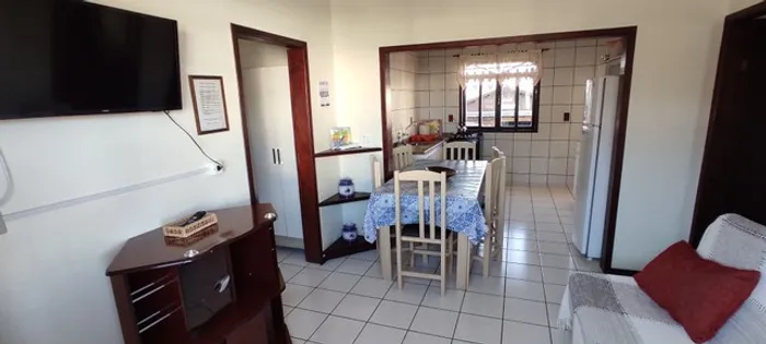Apartamento com vista maravilhosa, super ventilado, centro,1 quadra da praia