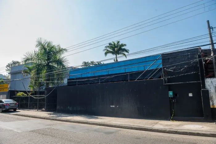 Galpão com 1700 m2 Campo grande 15 mil + 4 iptu mês