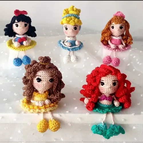 Chaveiro Bambola Princesas Crochê