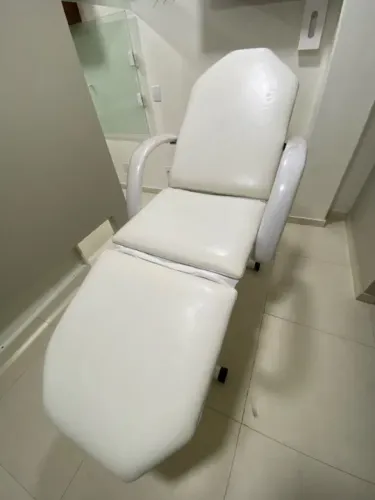 Maca para estetica  Ramsor com regulagem de altura, dorso e pernas 