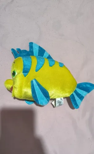 Pelúcia Plushie Linguado Flounder A Pequena Sereia Ariel Disney Parks