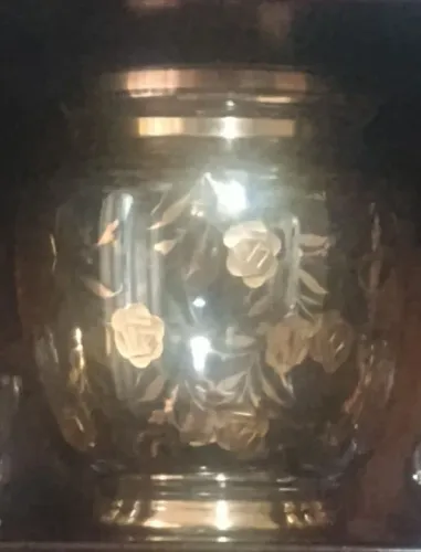 Poncheira de cristal com rosas gravadas