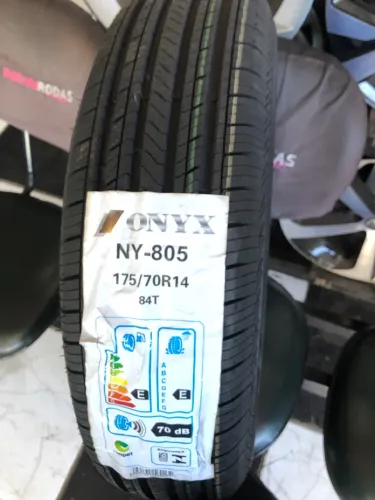 Pneus Onyx NY-805 175/70R14 novos