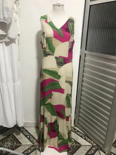 Vestido Longo Estampa Tropical