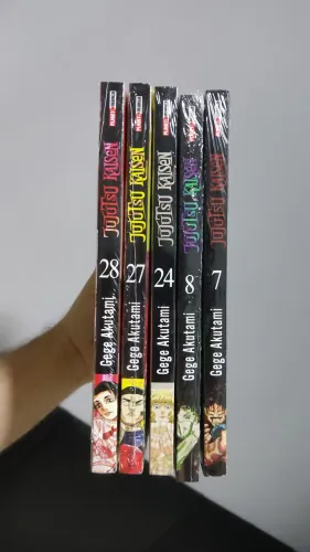 JUJUTSU KAISEN MANGÁS