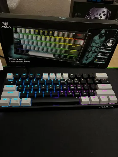 Teclado Mecânico Gamer AULA 60% Para Pc/mac/notebook Switch Blue Led Rainbow