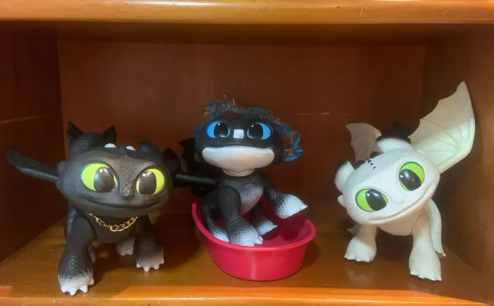 Dragões da DreamWorks - luz da noite ( filhos do banguela e fúria da luz)