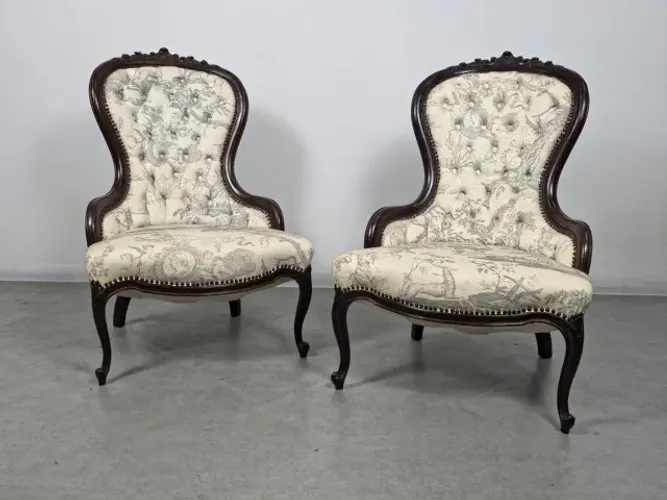 Par de Poltronas Vitorianas Década de 40 em Imbuia Maciça, um produto raro