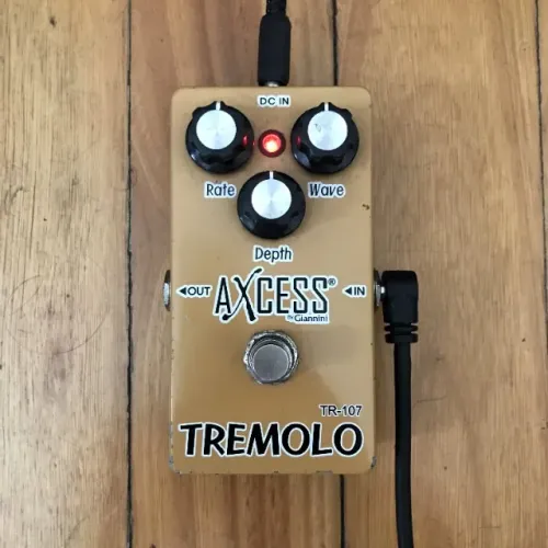 Pedal de Efeito Axcess By Giannini TR-107 Tremolo