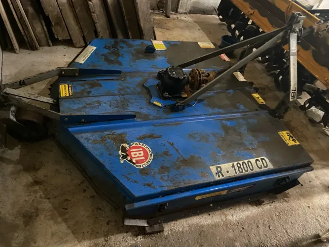Roçadeira trator 1800cd 1,80 