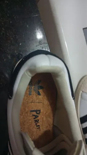 Tênis Adidas