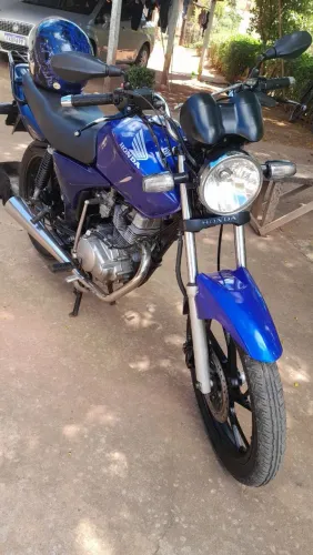 Vendo ou troco por carro 