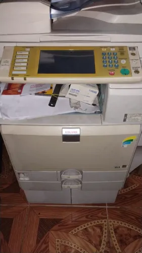 Ricoh Aficio MP-C2800 Color Para Retirar Peças