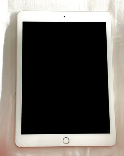 Ipad 5ª geração 128 GB - 2017 seminovo em ótimo estado