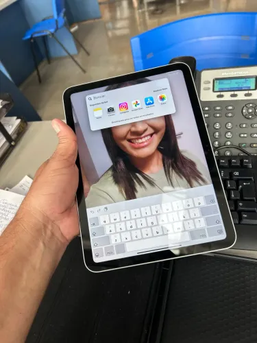 Vendo IPad Série 10 , ou troco por IPhone