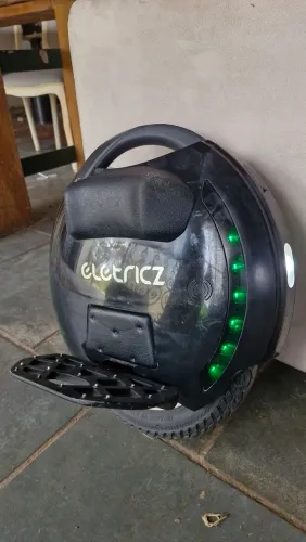 Monociclo elétrico KingSong KS-14D 420Wh