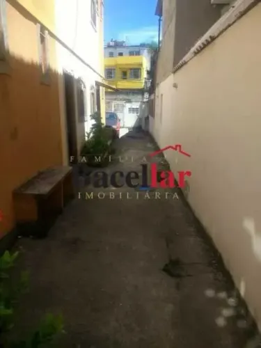 Casa de Vila - Triplex / Residencial / Colégio