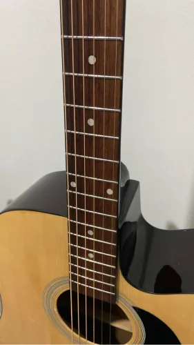 Vendo violão giannini estado de novo (usado 8 meses )