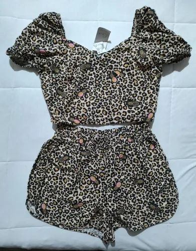Conjunto cropped e short 