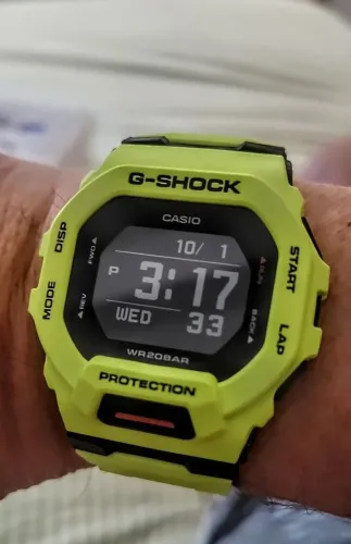Relógio Casio G-Shock G-Squad GBD 200