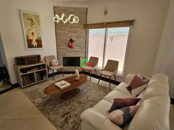 Oportunidade!!! Linda casa em condomínio à venda em Vinhedo-SP, bairro Santa Claudina! 3 q