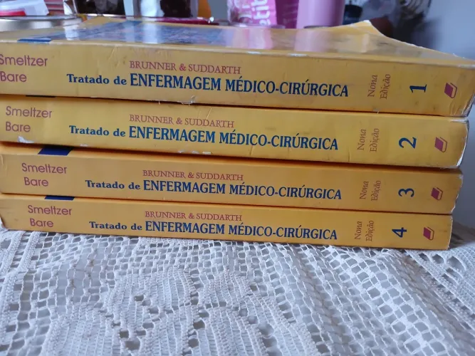Tratado de Enfermagem Médico-Cirúrgica - Brunner & Suddarth (9ª Edição)
