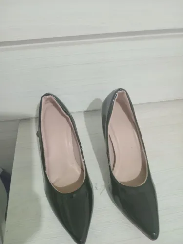 Sapatos de Salto Alto Elegantes