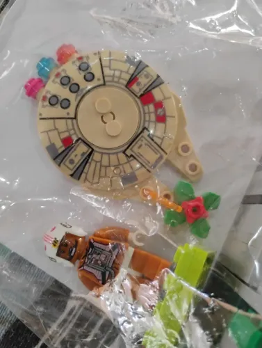 Lotizinho Lego Star Wars Millennium Falcon