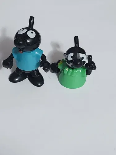 2 miniaturas kinder ovo smilinguido
