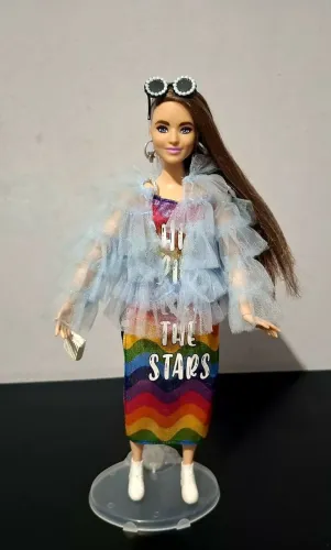 Barbie extra articulada