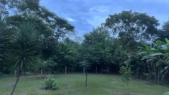 Lote Corumbá excelente particular 