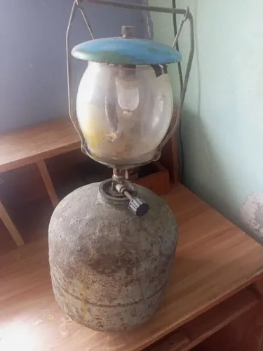 Lampião a gás para camping ( usado )