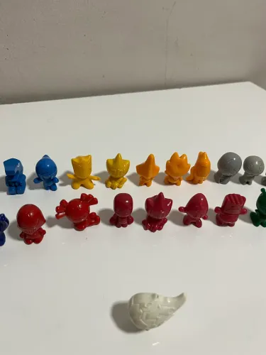 Kit de Gugus Alienígenas Diversos - Coleção Antiga 