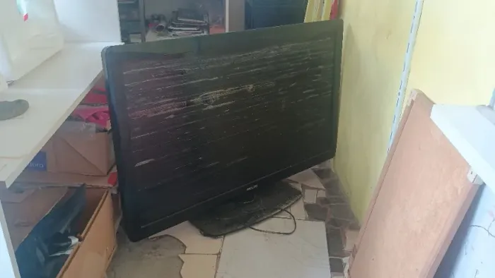 TV Philips LCD 40PFL4606 40 - Tela Ressecada ( ideal para técnicos )