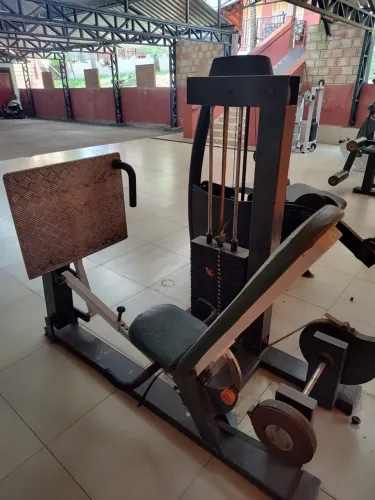 Aparelho de Leg Press Profissional