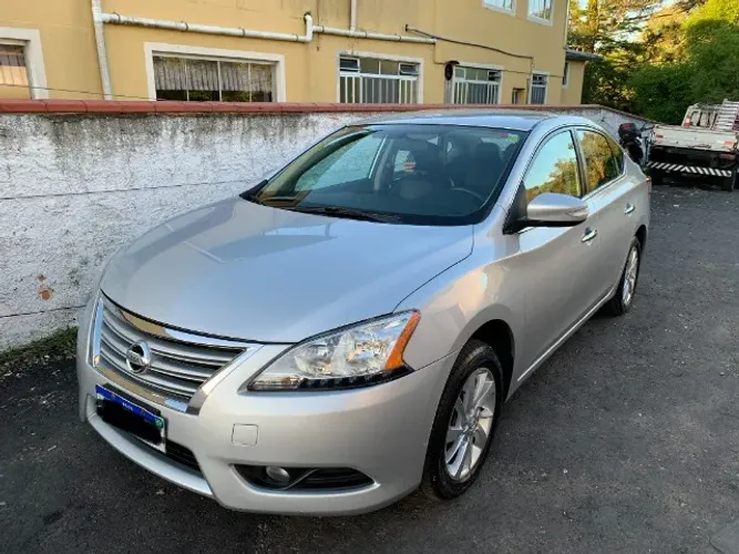 Nissan Sentra SV 2.0 Flexstart 16V Aut. 2015