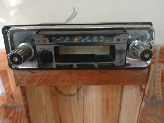 Auto rádio cce