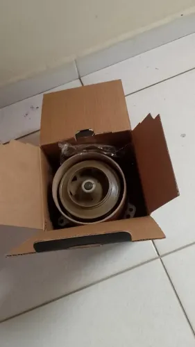 Bomba d?Água Iveco Stralis - NOVA na caixa!