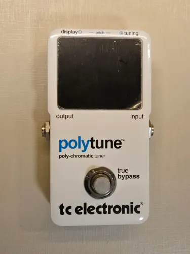 Afinador TC Electronic PolyTune Poly-Chromatic Tuner