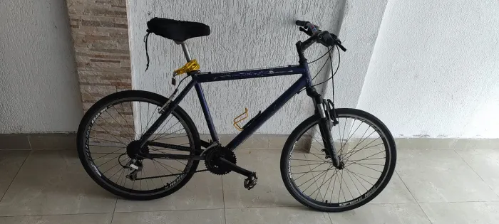 Bicicleta aro 26.