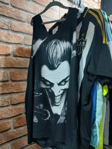 CAMISETA BLACK D´KURINGA TAMANHO G VALOR 24,99