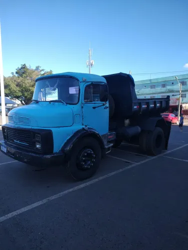 Vendo caminhão caçamba ótimo estado de conservação 75000  