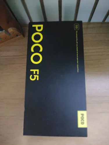 Poco f5 com caixinha e carregador original