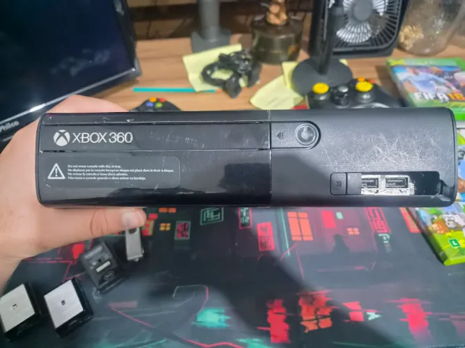 XBOX 360 SUPER SLIM 
