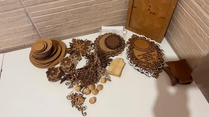 Pérolas e acessórios para armarinho