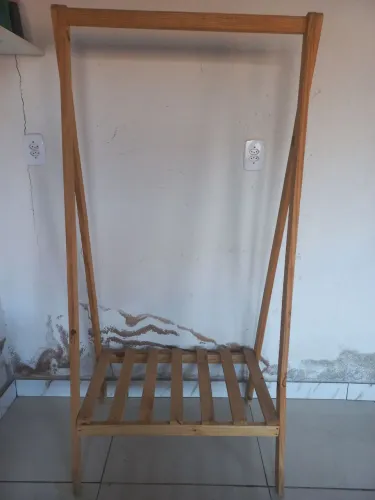 Cabideiro simples retrô