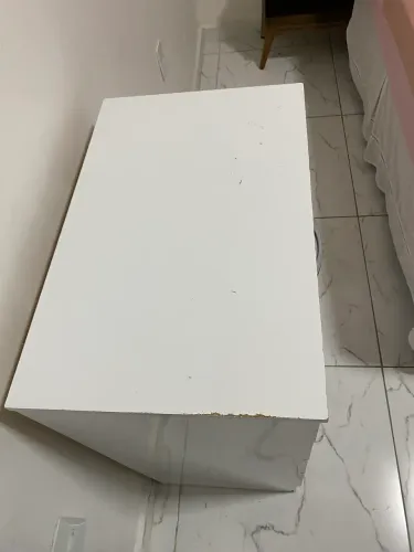 Vende-se cômoda 