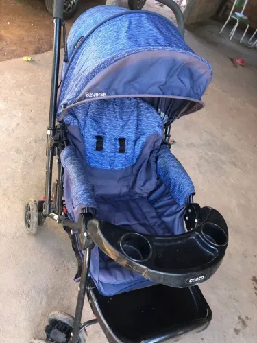 Vendo esse carinho de bebê