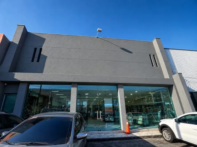 IMÓVEL COMERCIAL PARA LOCAÇÃO , NA AV. ANTÔNIO SALES. Excelente imóvel comercial, localiza