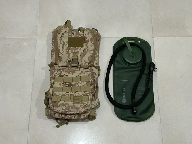 Mochila de hidratação Invictus + refil